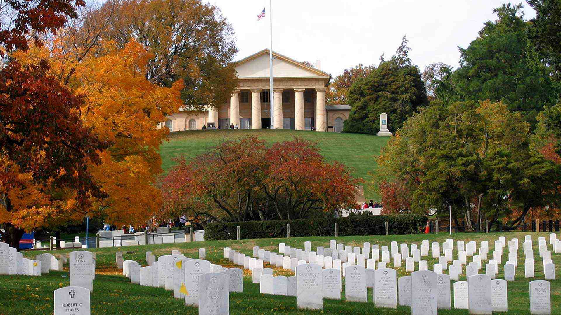 Arlington House Courtesy 1920x1080 with gravestones in foreground