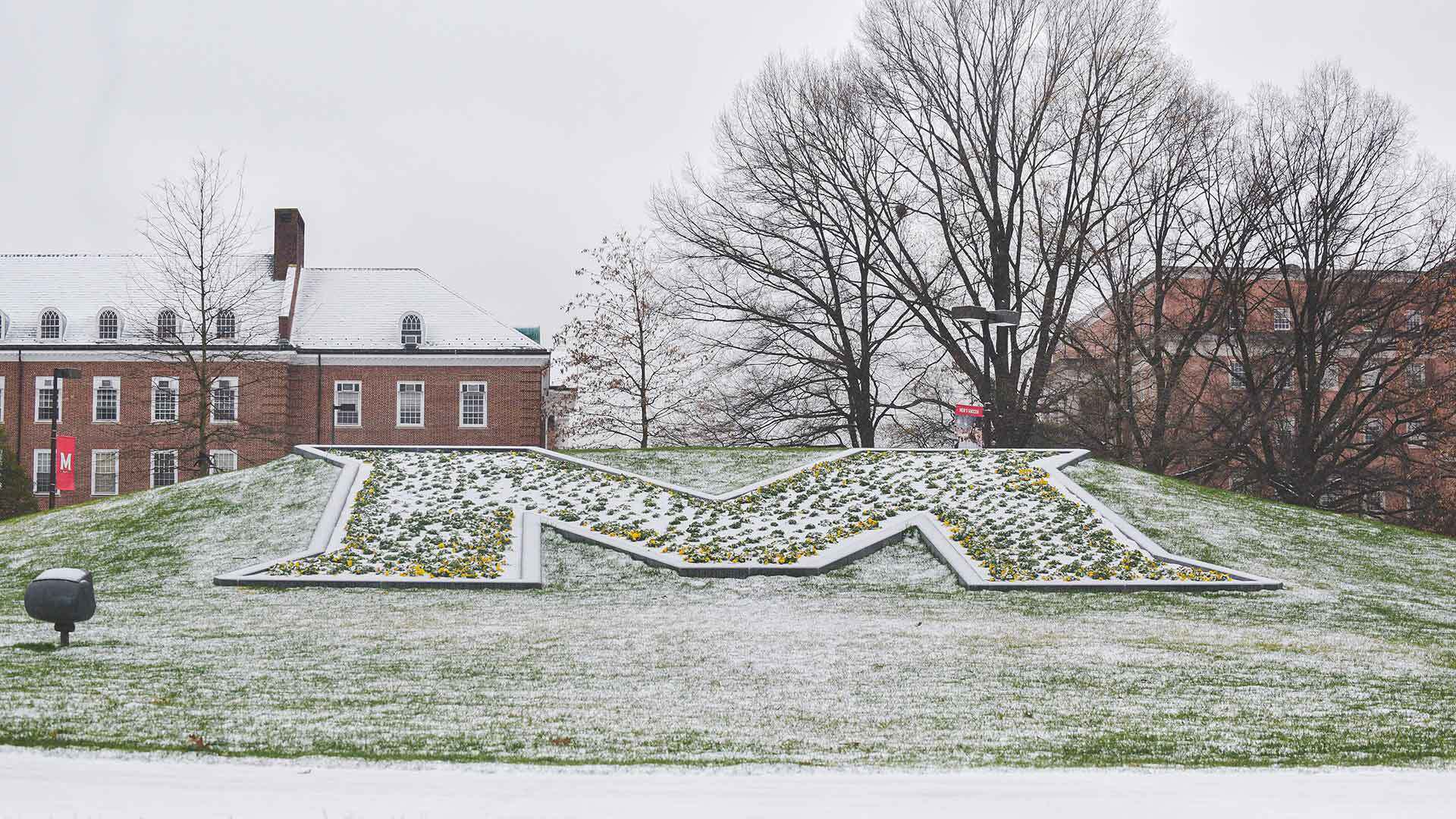 Campus Snow 12162020 EH 9704 1920x1080