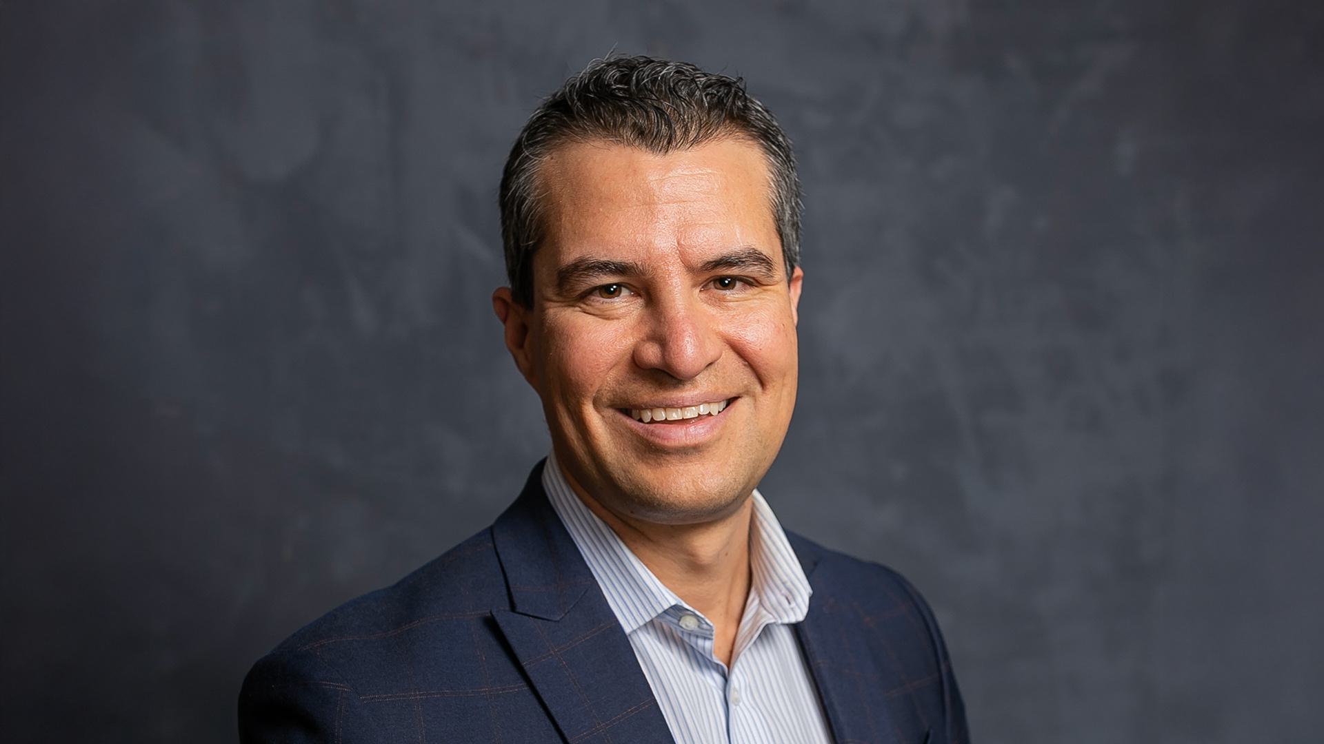 Gustavo Flores Macias 0052 headshot 1920x1080
