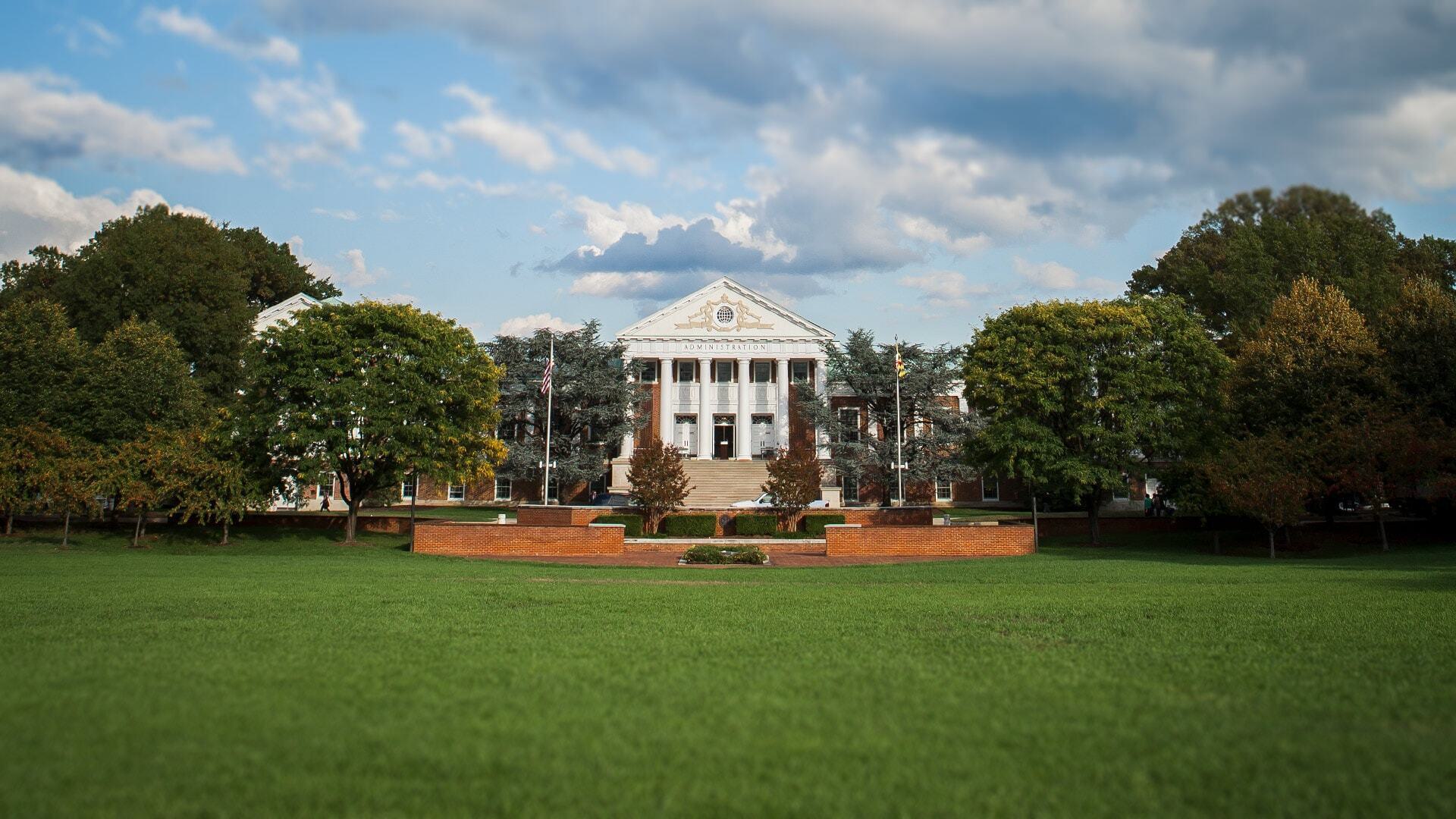Main Admin Mall 10142011 1698 WEB