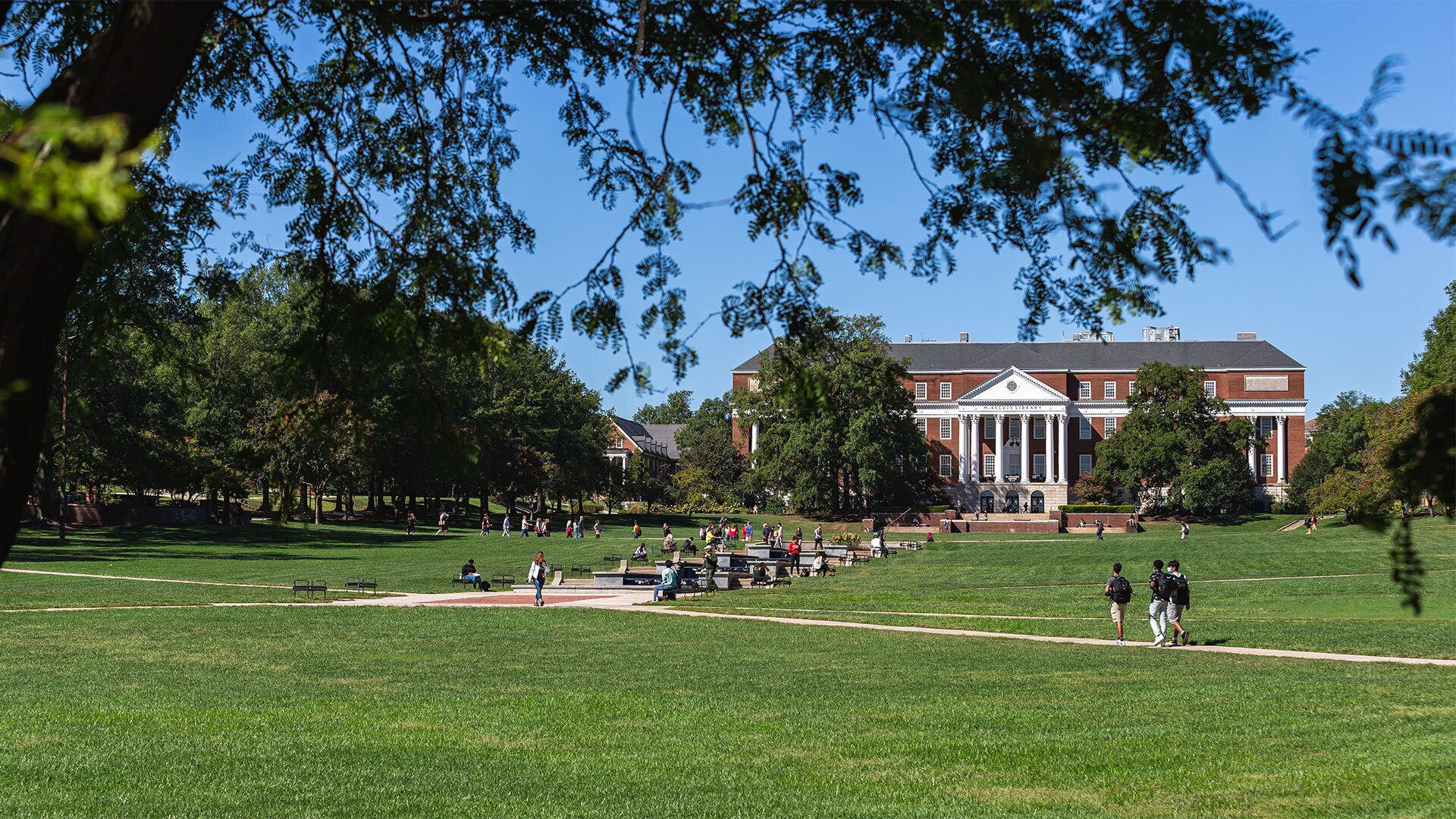 Mall Students 09242021 JC 0397 1920x1080