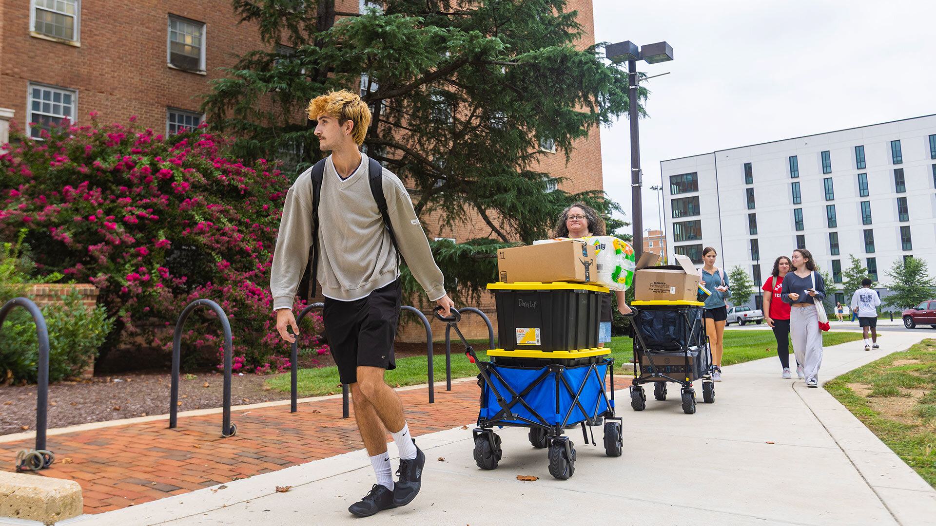 Move In Students 08212025 DS 5841 1920x1080