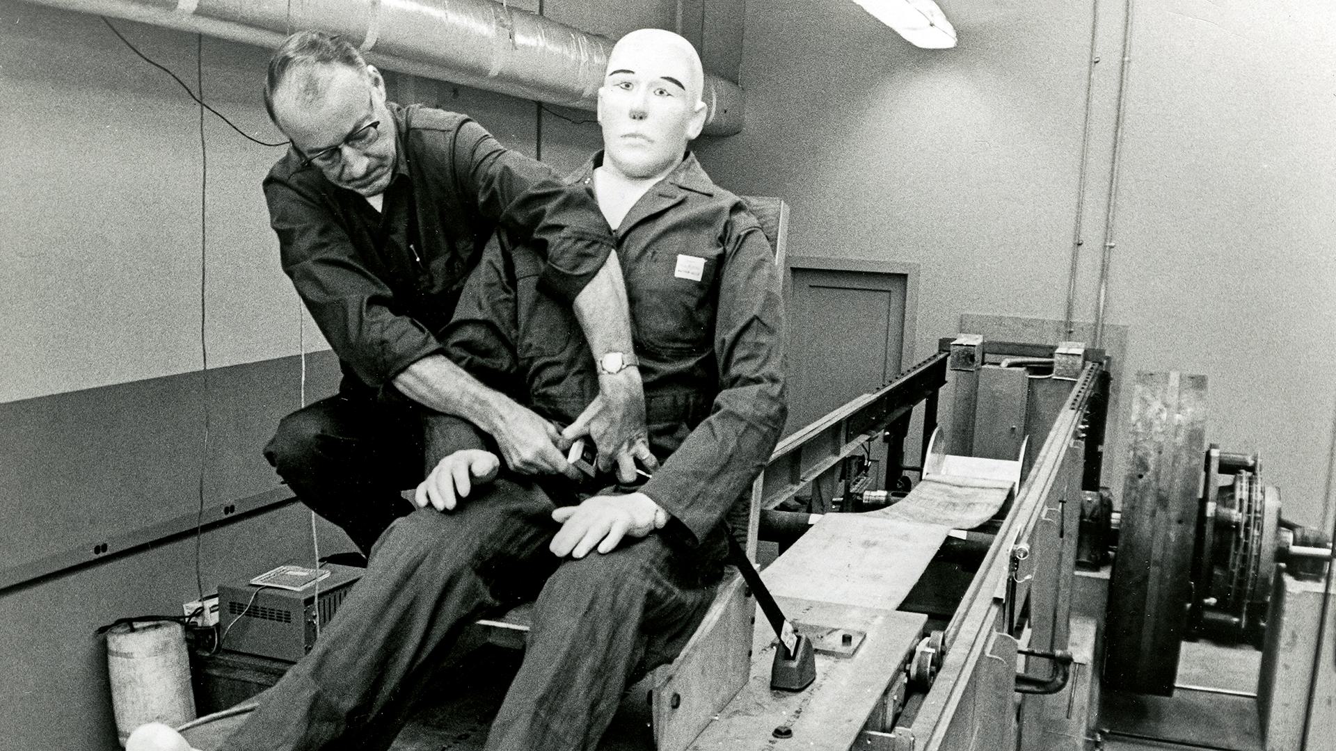 NIST Seatbelt testing apparatus 1920x1080