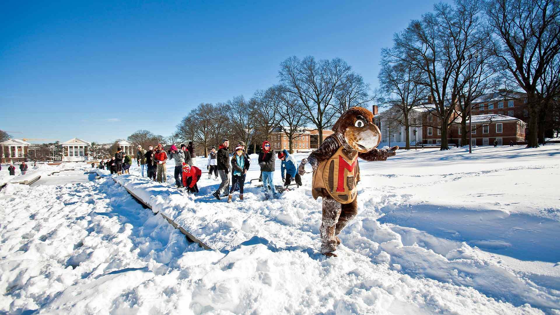 Students Snow 01242016 0200 1920x1080