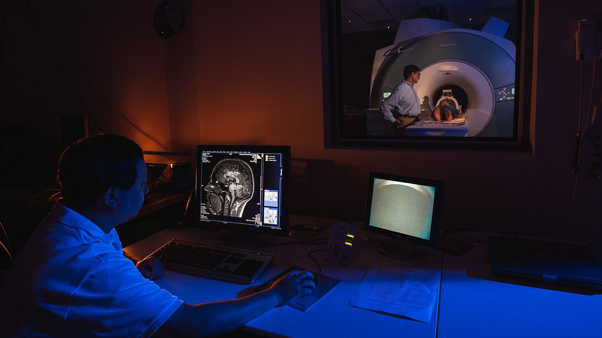 F MRI 07252011 4879 1920x1080