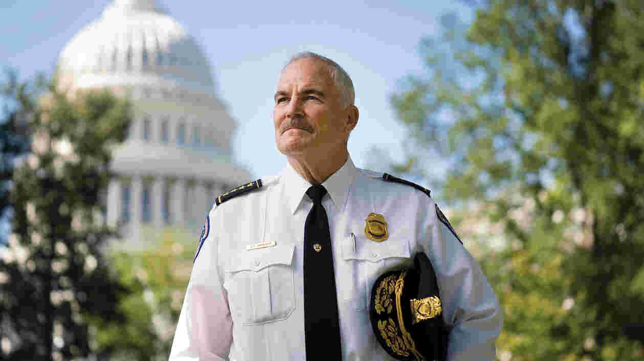 20210930 Uof MD Thomas Manger Portrait 0317 1920x1080 Thumbnail