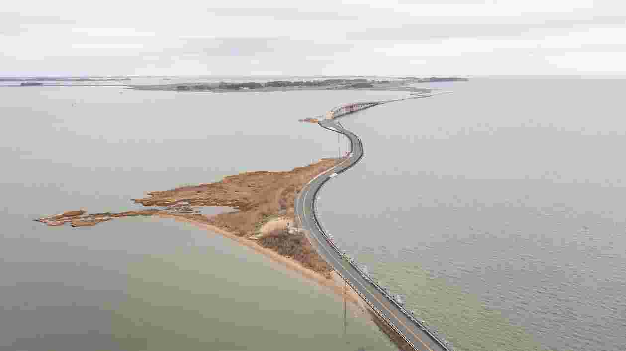 5 Alexandra Gardner Watershed I Causeway Hoopers Island Causeway 1920x1080 Thumbnail