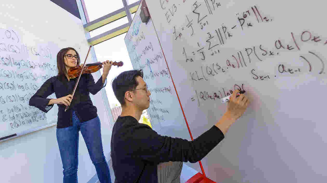 AI Violin Portraits 05012024 JC 9955 1920x1080 Thumbnail