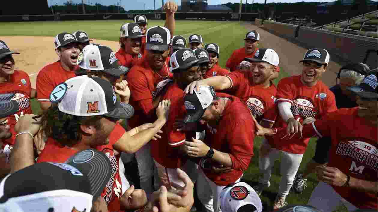 B1 G Baseball Win jpg Thumbnail