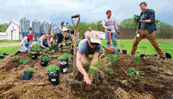 Campus Life farm1 1024x587 Thumbnail