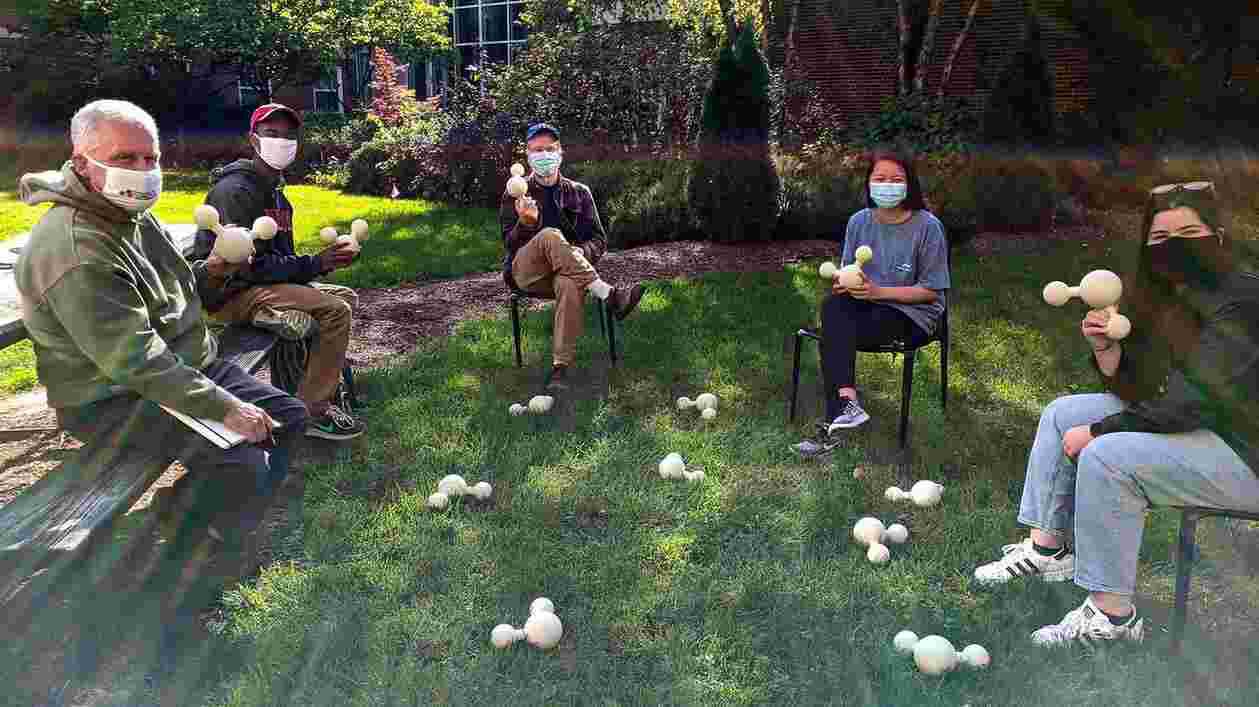 Chem Garden Class 1920x1080 Thumbnail