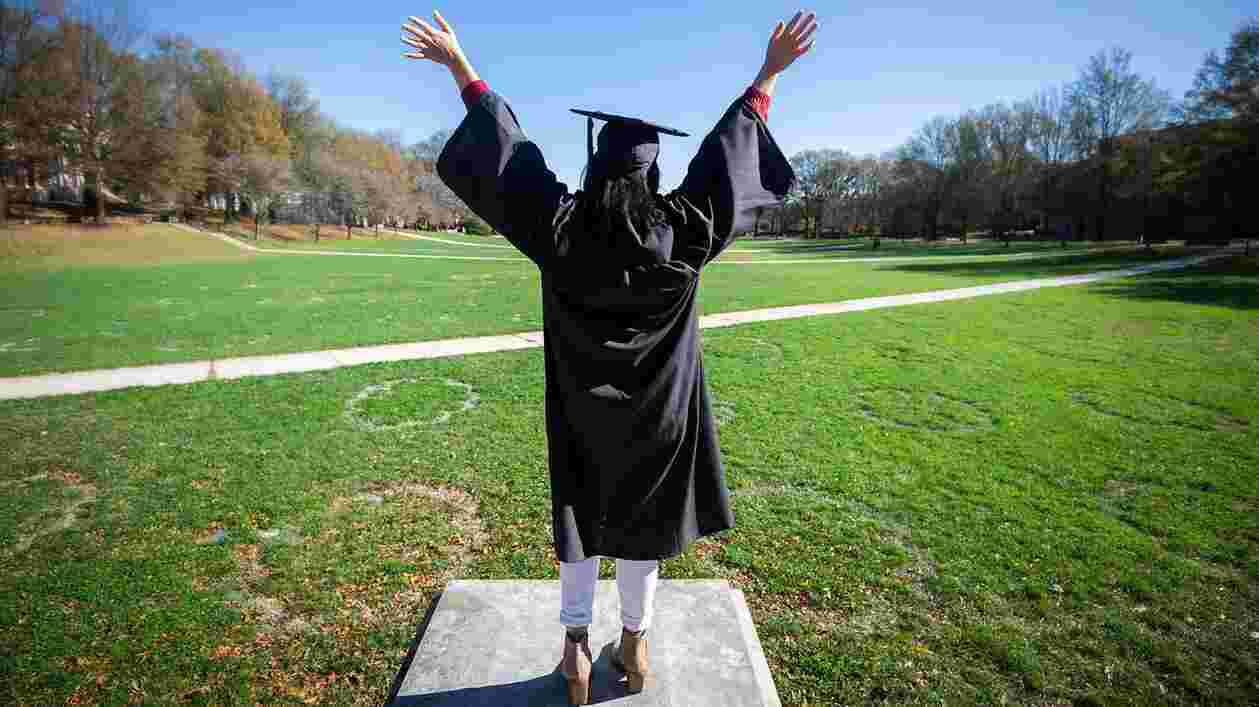 Commencement Photos 11162020 SC 7014 1920x1080 Thumbnail