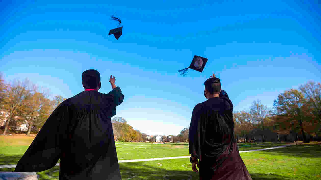 Commencement Photos 11162020 SC 7811 1920x1080 Thumbnail