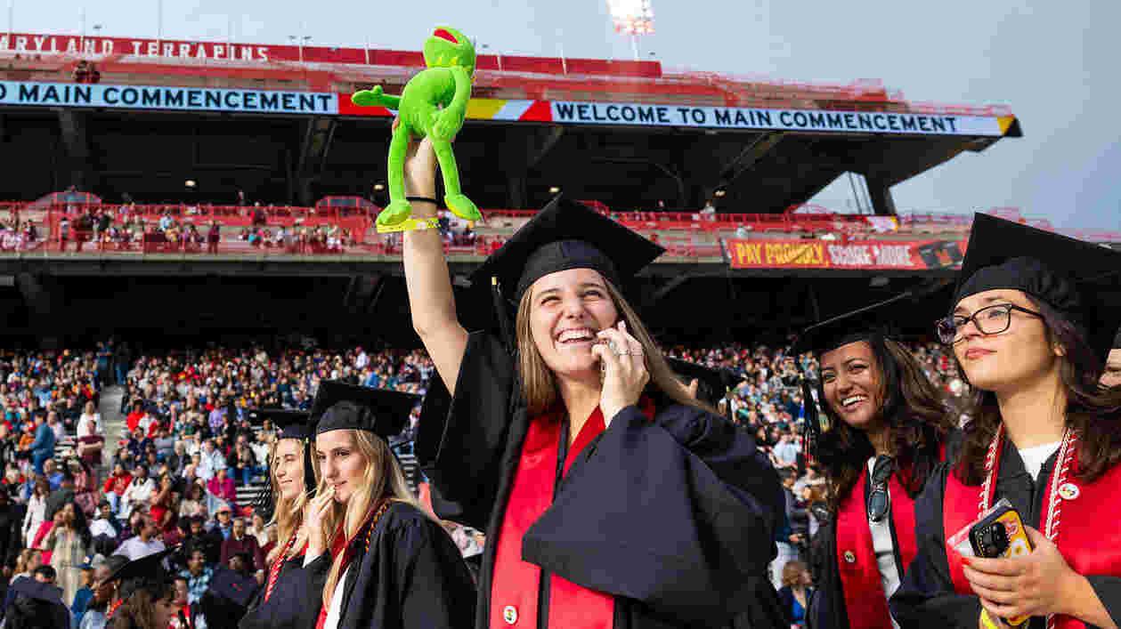 Commencement 05222025 RS 1118 1920x1080 Thumbnail