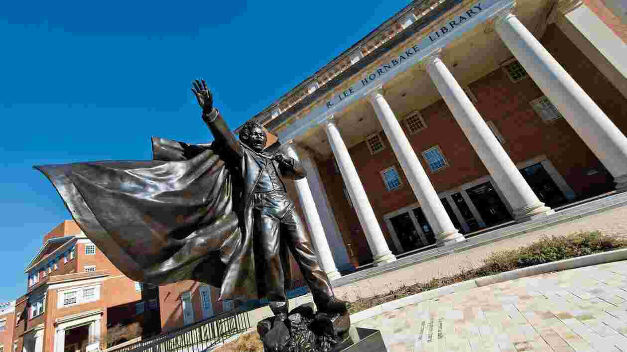 Frederick Douglass Square 01112016 7244 1920x1080 Thumbnail