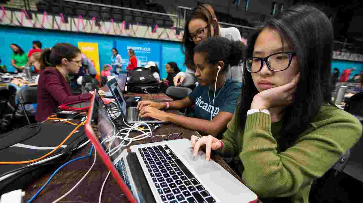 Hackathon Girl Females 11072015 5881 1920x1080 Thumbnail