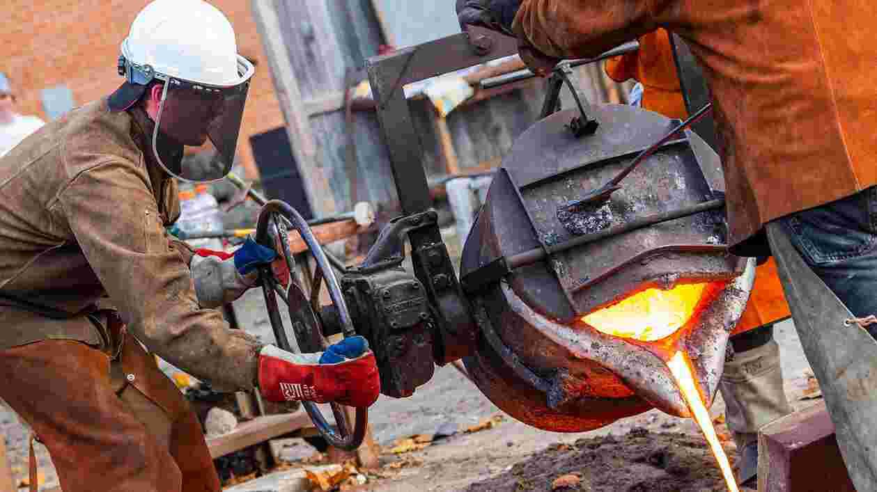 Hero Iron Sculpture Art Soc 11052022 MWJ 8242 1920x1080 Thumbnail