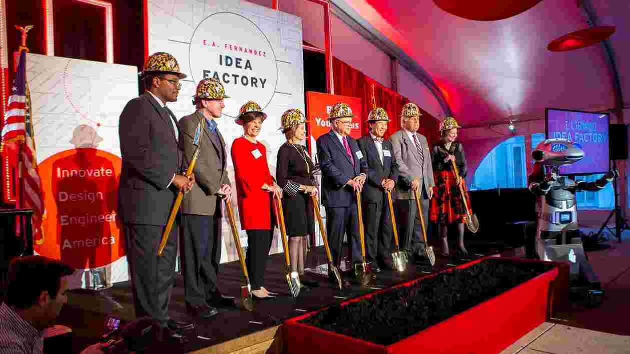 IDEA Factory Groundbreaking 11132018 1192 web Thumbnail
