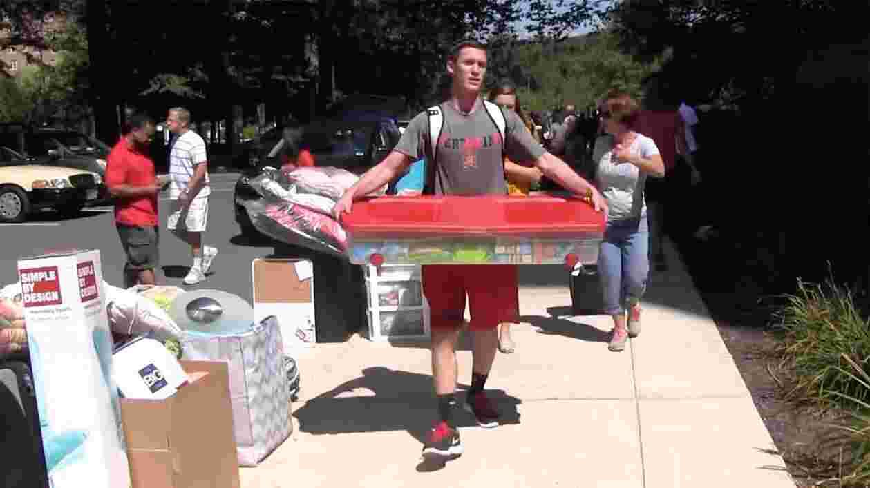 Move In Video Screen Shot WEB Thumbnail
