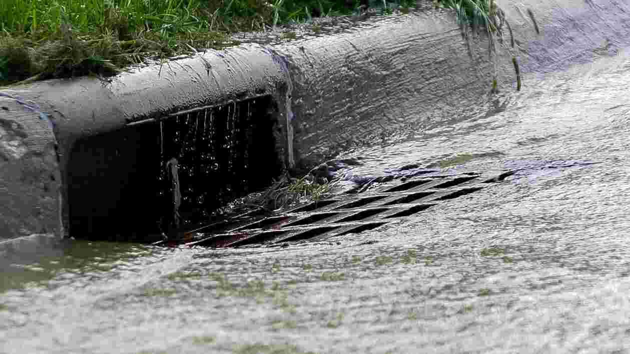 Storm Drain 1920x1080 Thumbnail