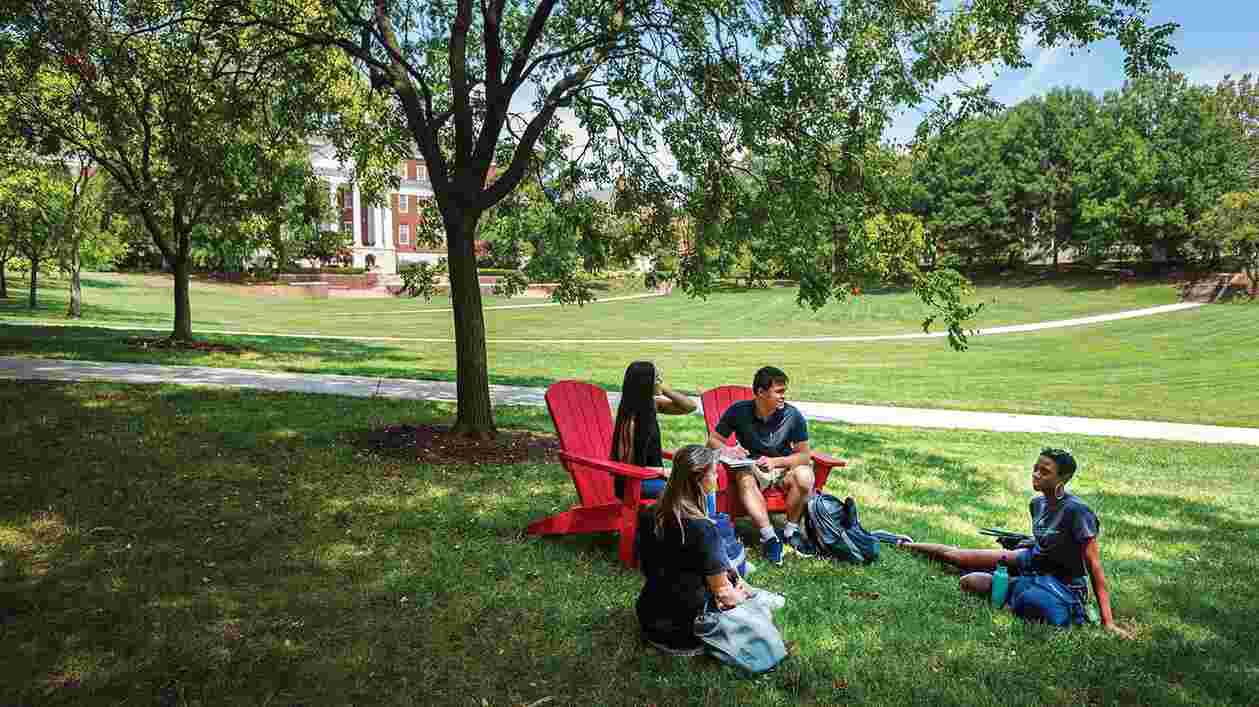 Students Outdoors AM 07222021 SC 3743 1920x1080 Thumbnail