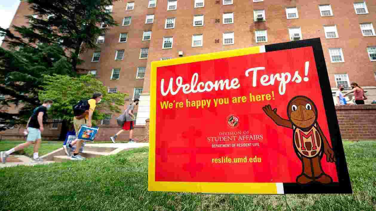 Students Campus 08282020 SC 0586 1920x1080 Thumbnail