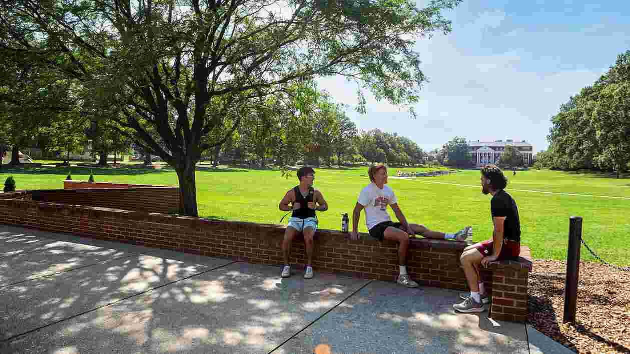Students Outdoors 08232022 JC 3346 1920x1080 Thumbnail