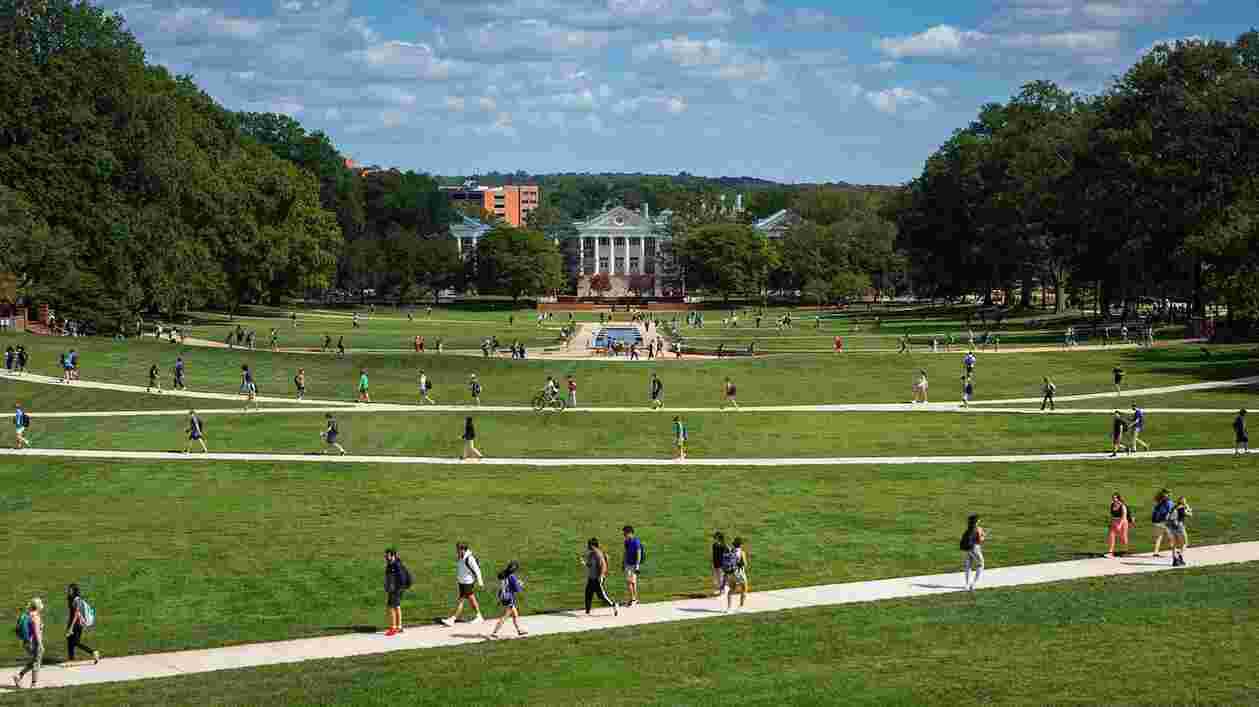 Students Outdoors 09202021 SC 5088 1920x1080 Thumbnail