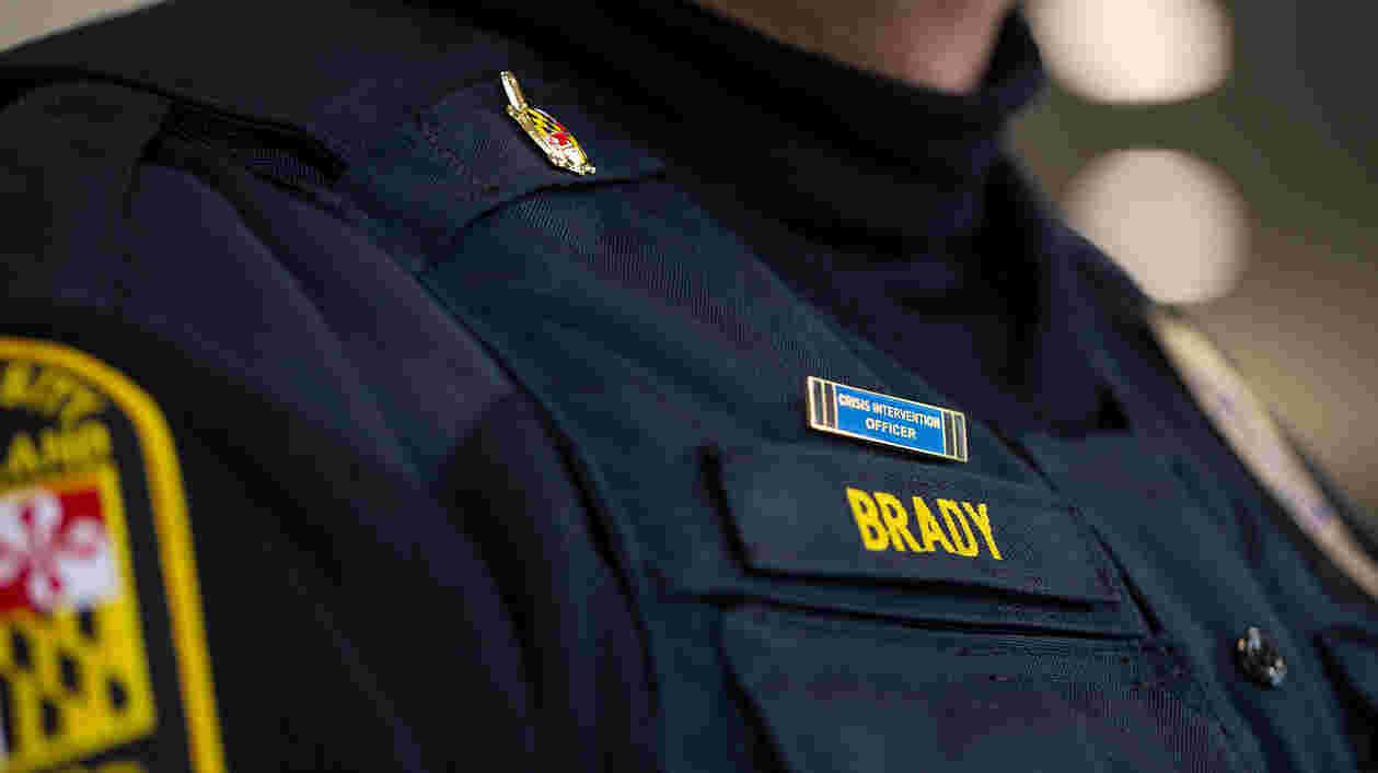 UMPD Crisis Intervention Pin 03102022 JC 8930 1920x1080 Thumbnail