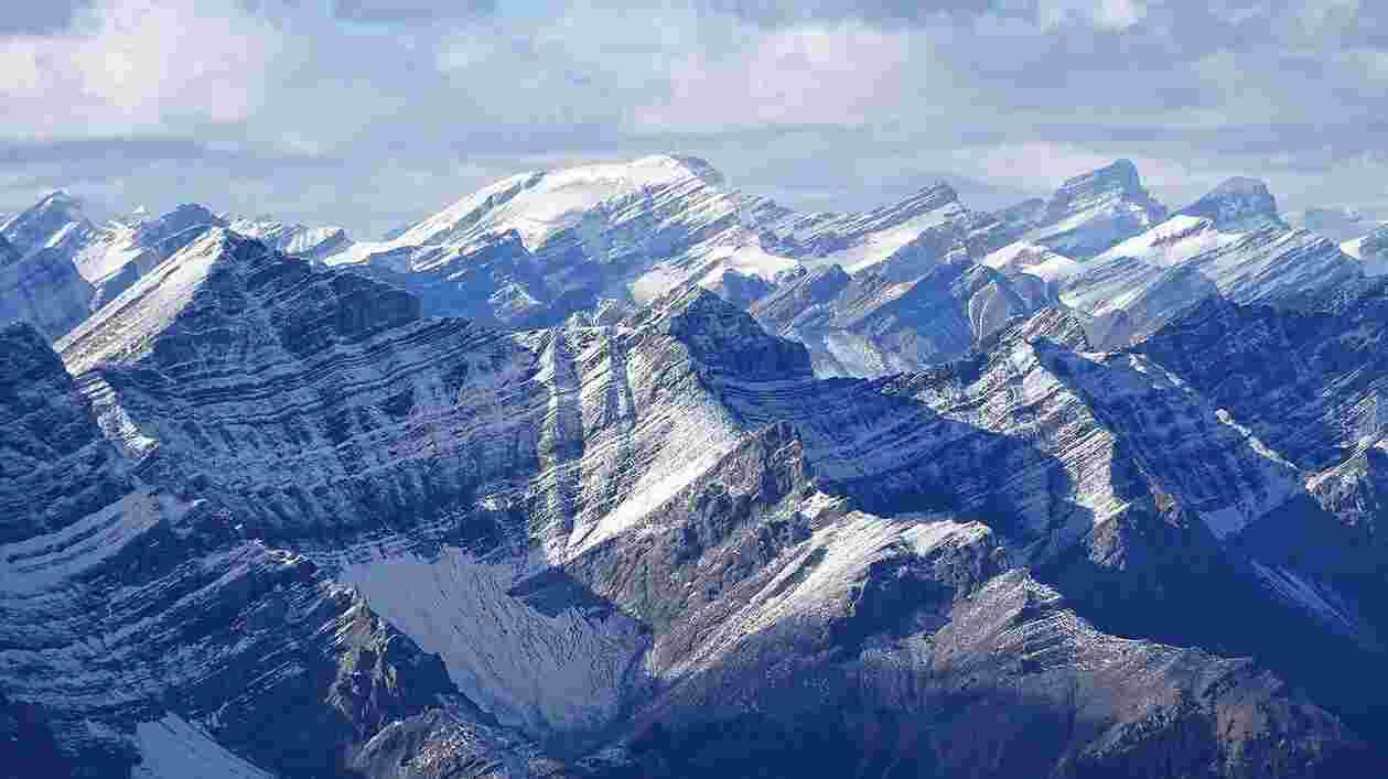 Cold landscape mountain peak 266986 1920x1080 Thumbnail