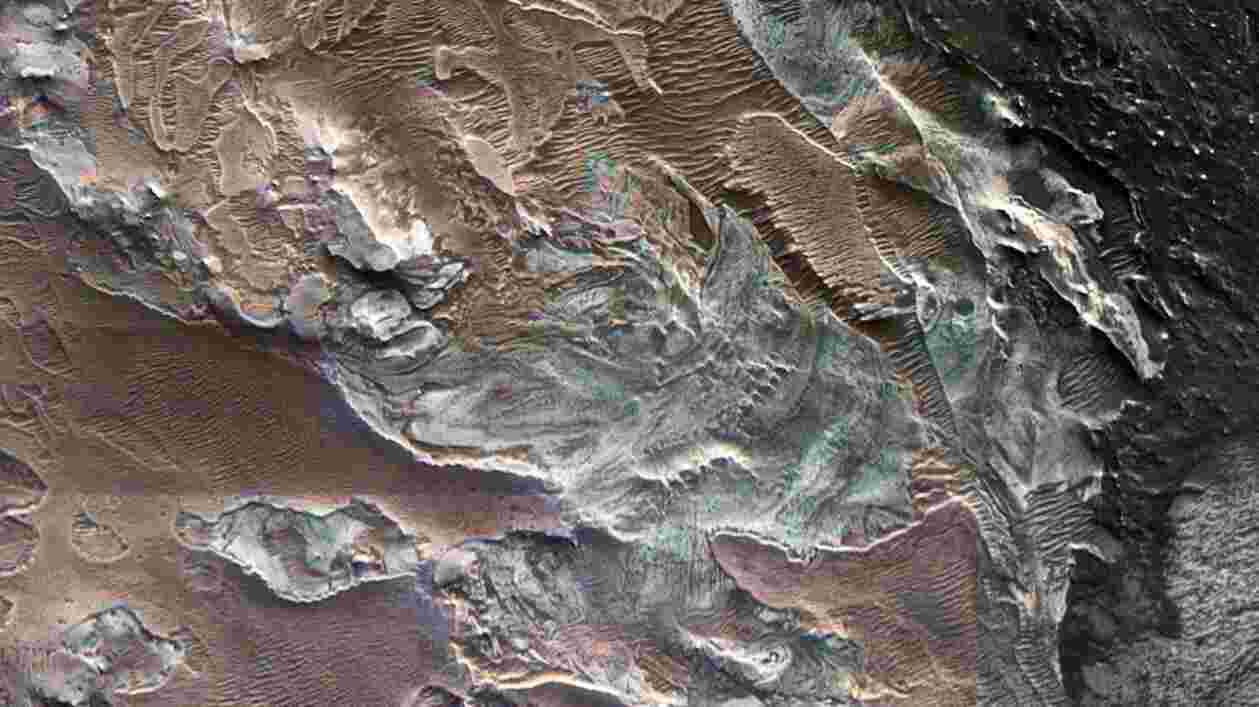 Image 11757e Mars Relict Glacier 1920x1080 Thumbnail