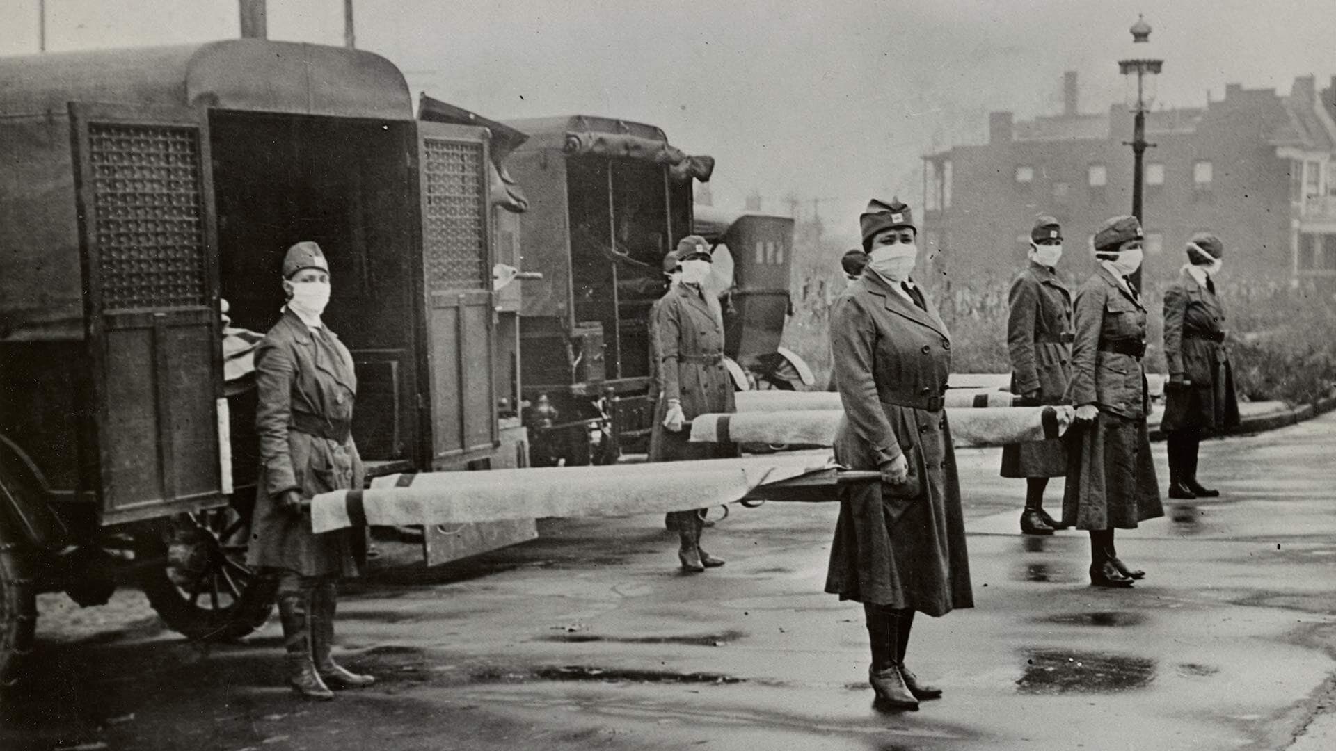 St. Louis Red Cross Motor Corps on duty Oct. 1918 Influenza epidemic