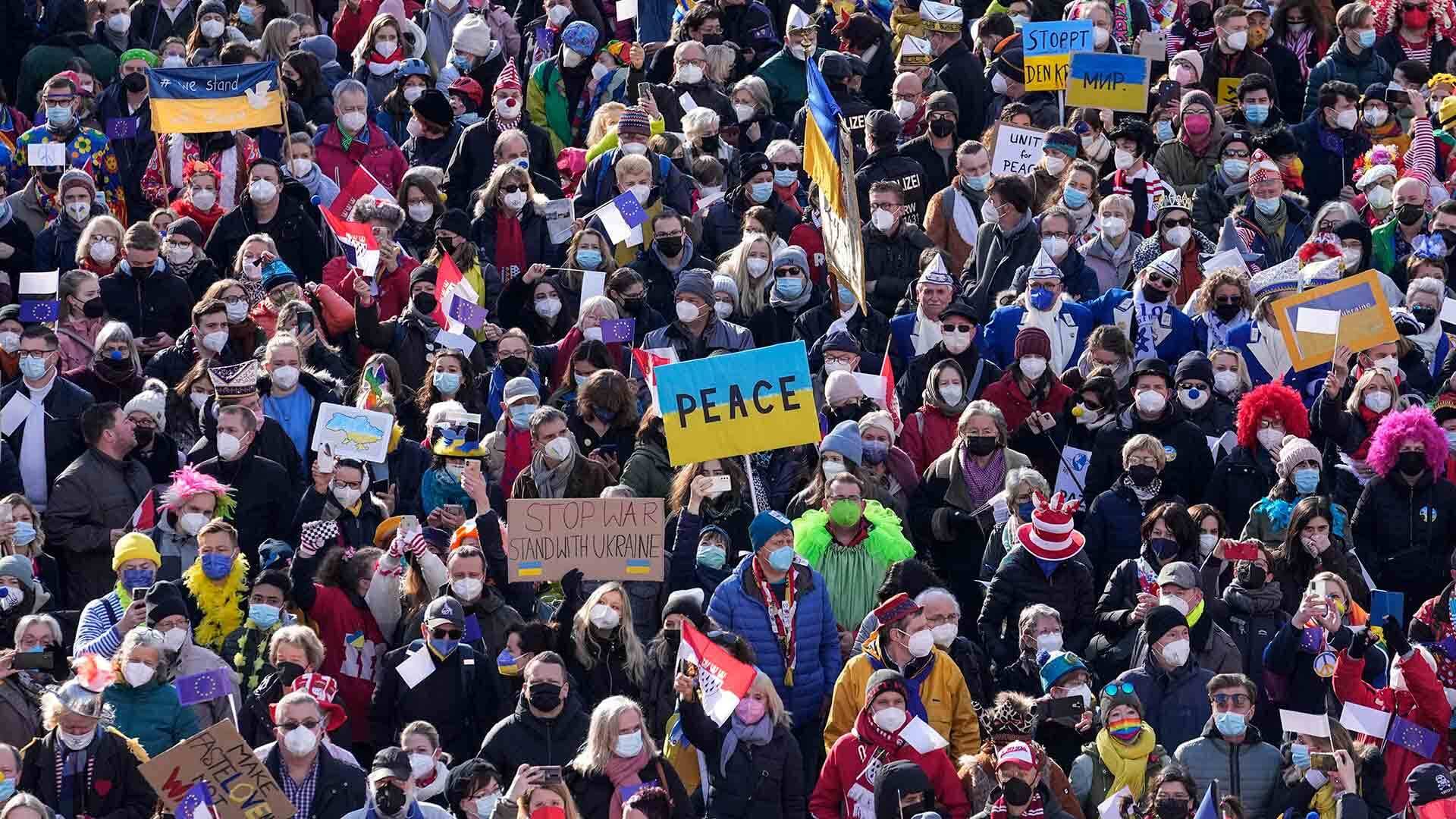 Peace marchers protest war in Ukraine