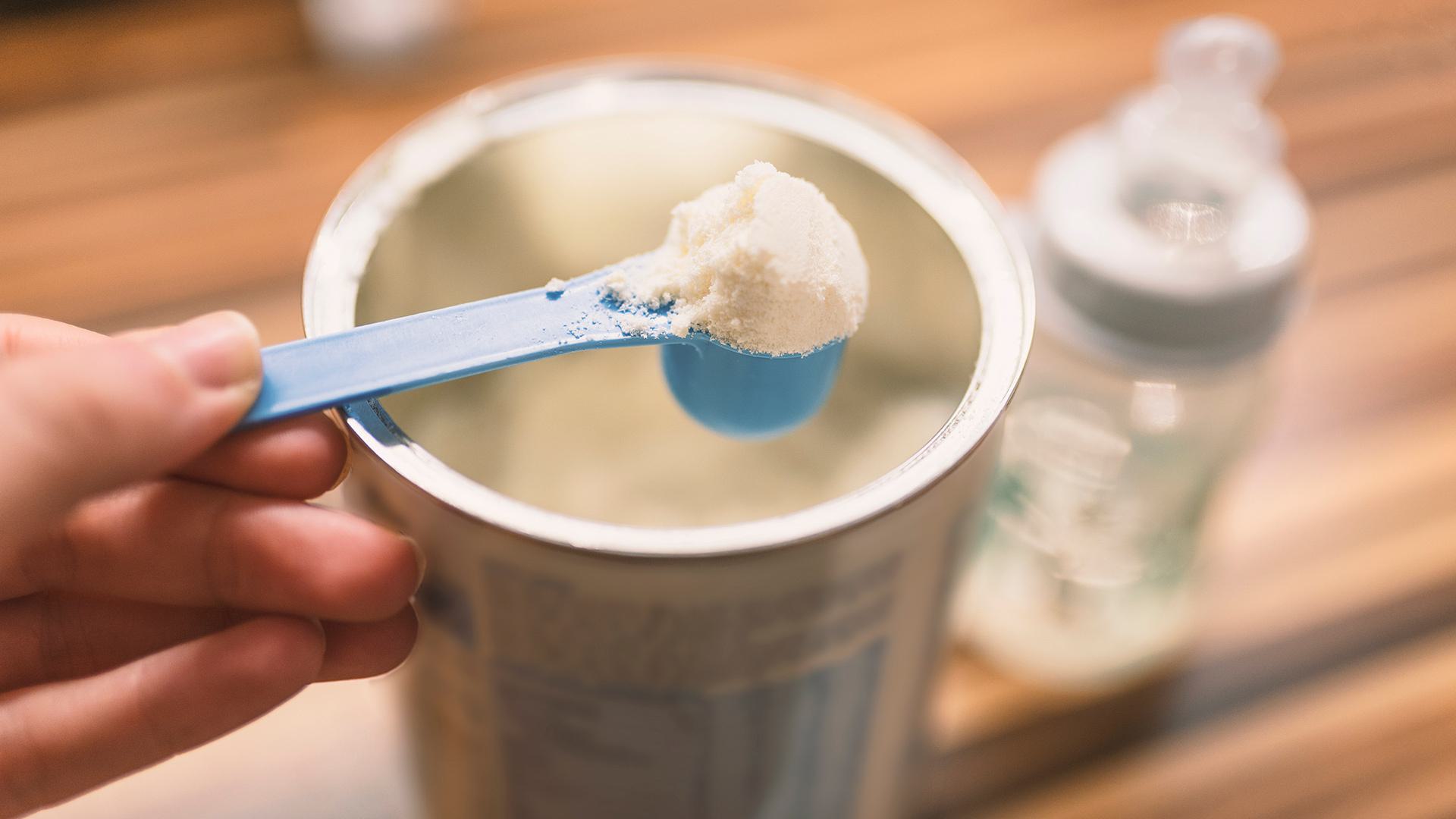 scoop of baby formula
