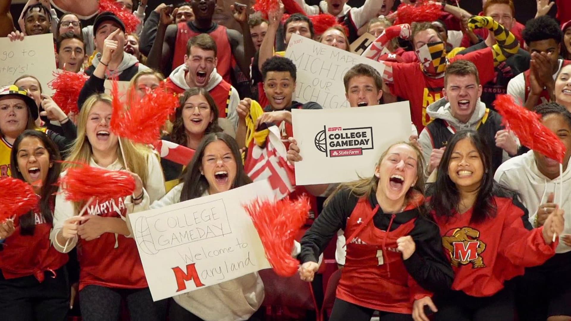 Maryland students cheer at GameDay