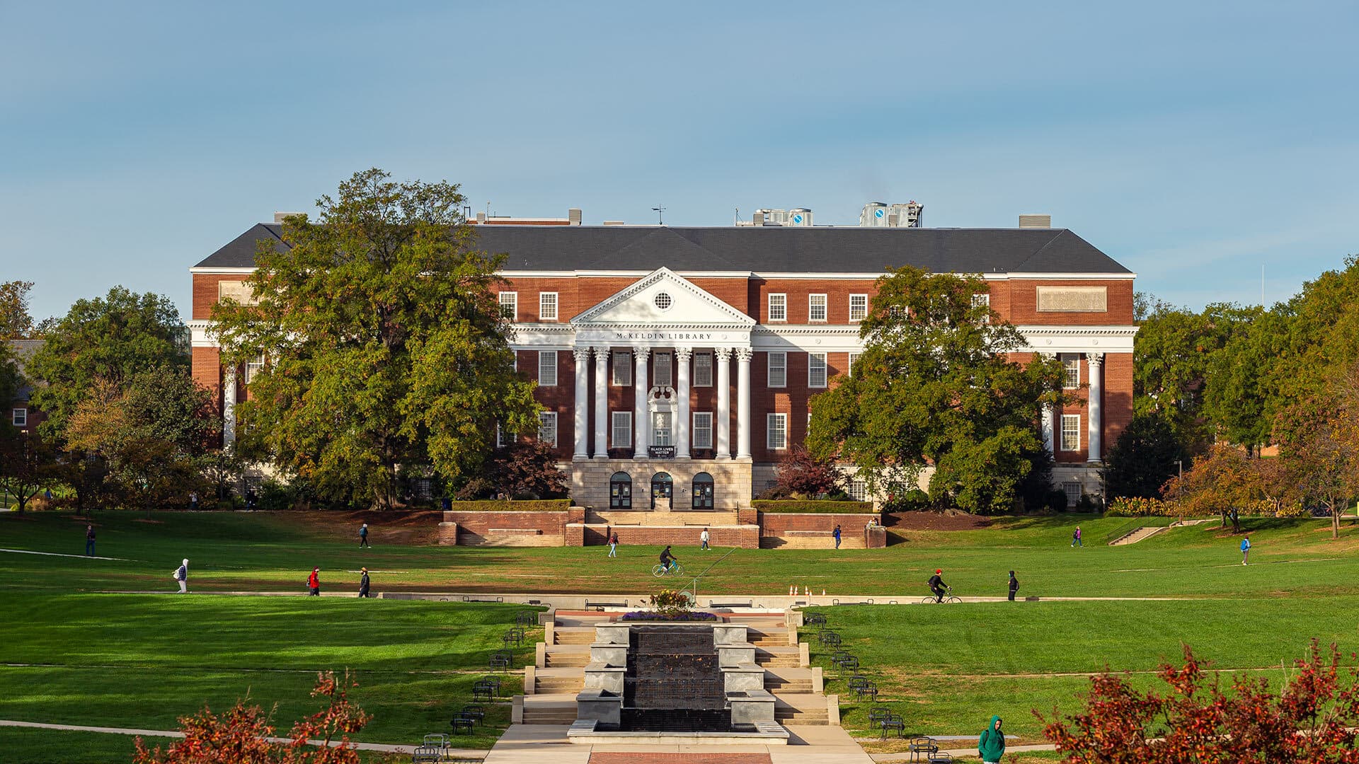overview of McKeldin Mall looking toward library