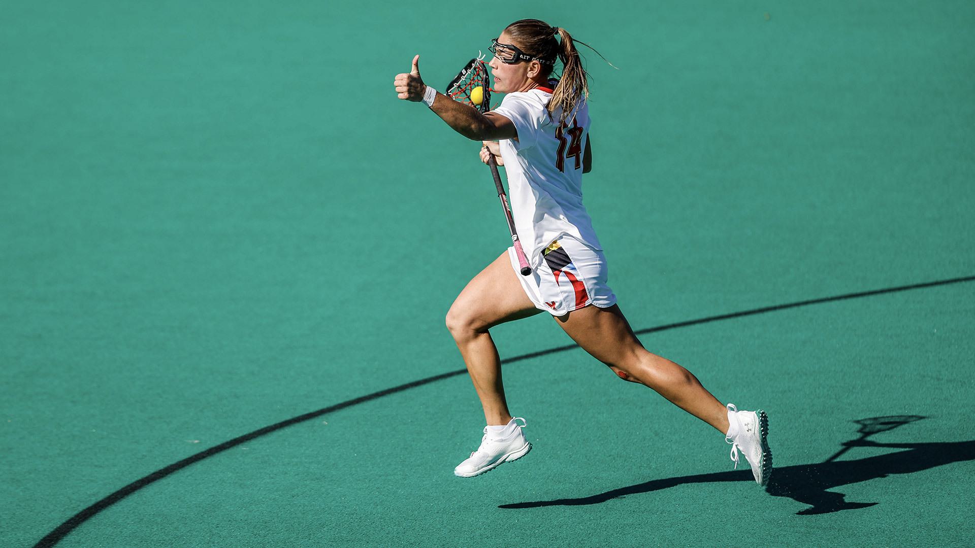 Maryland women's lacrosse player gives thumbs up