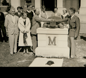 6 1933 Dedication