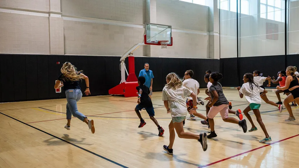 Abby Gustaitis races campers
