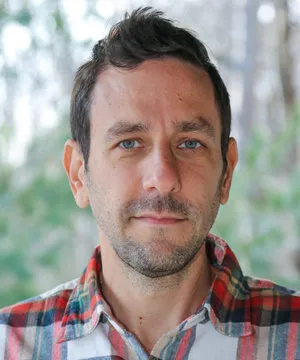 Evan Friss headshot