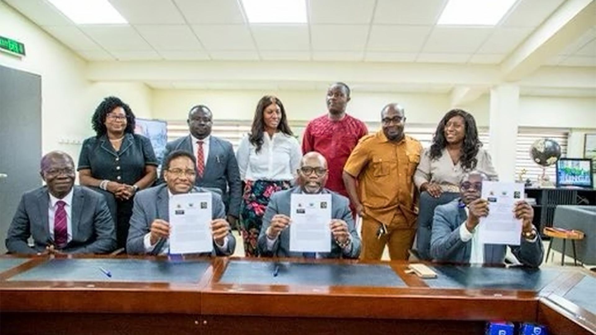 Pines signs a memorandum of understanding