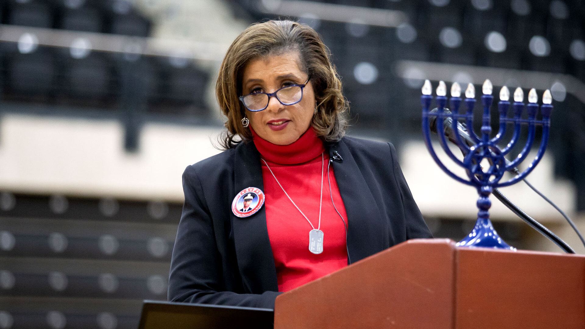 Mrs. Collins speaks at "Spin Love, Not Hate" event