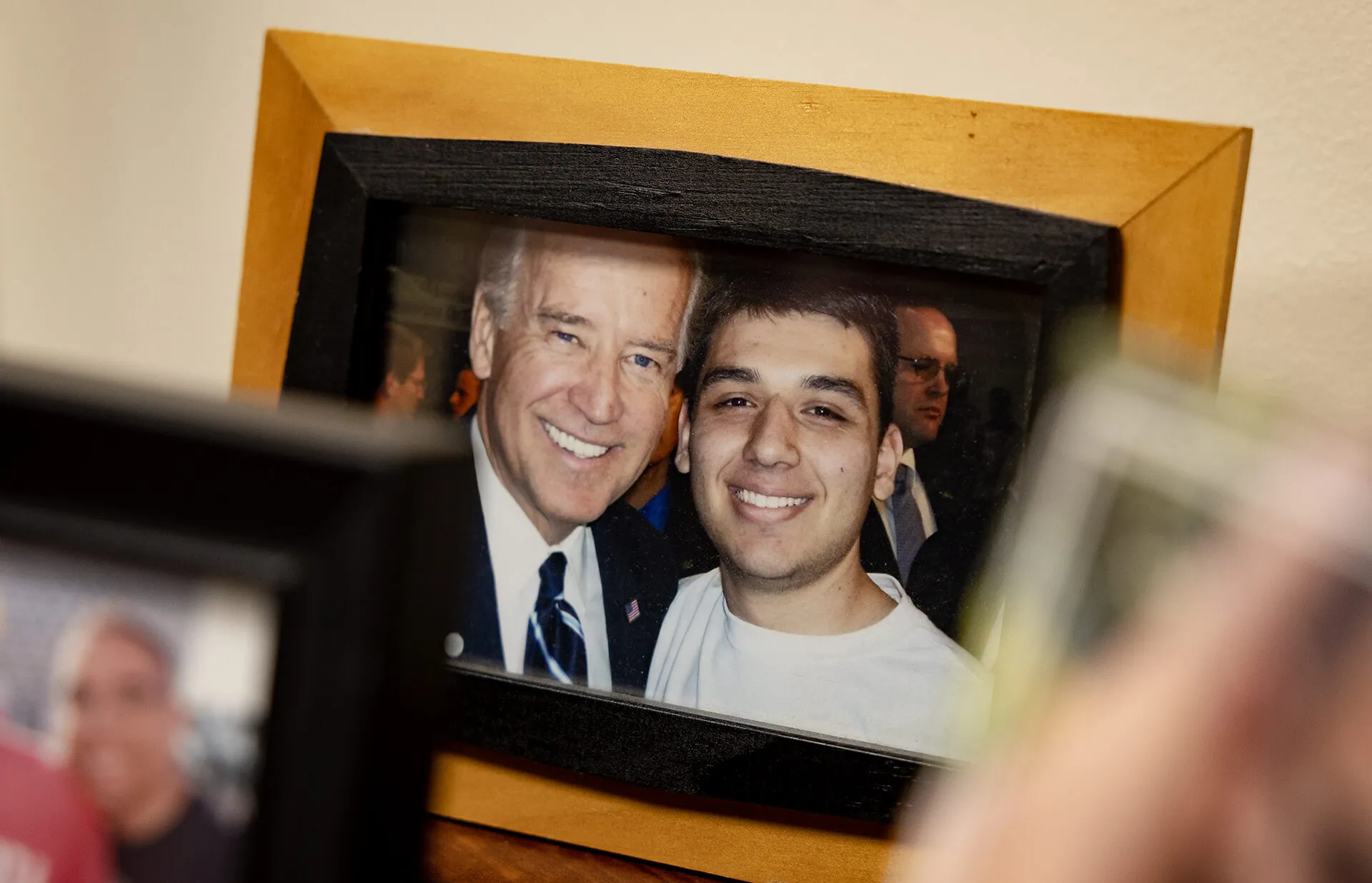 Photo of Oliveira and Joe Biden