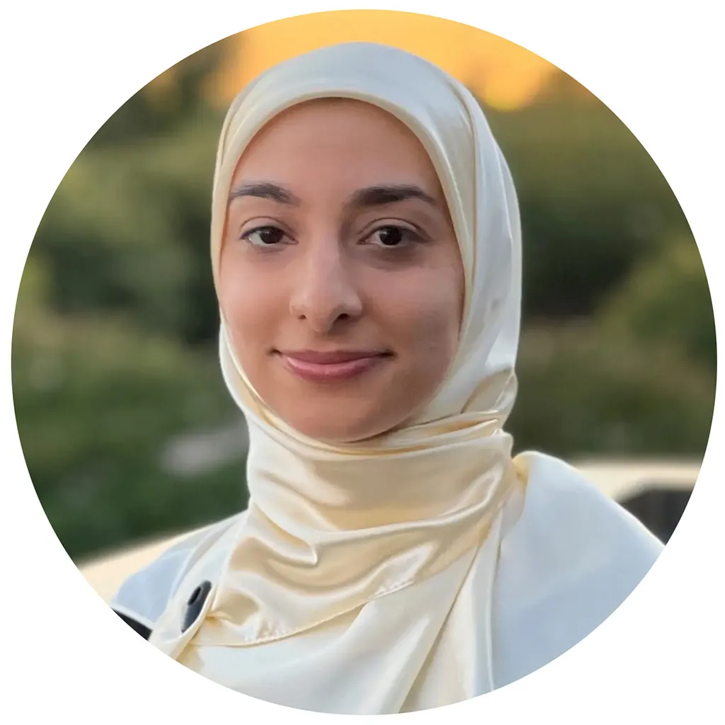 Parinaz Fathi headshot