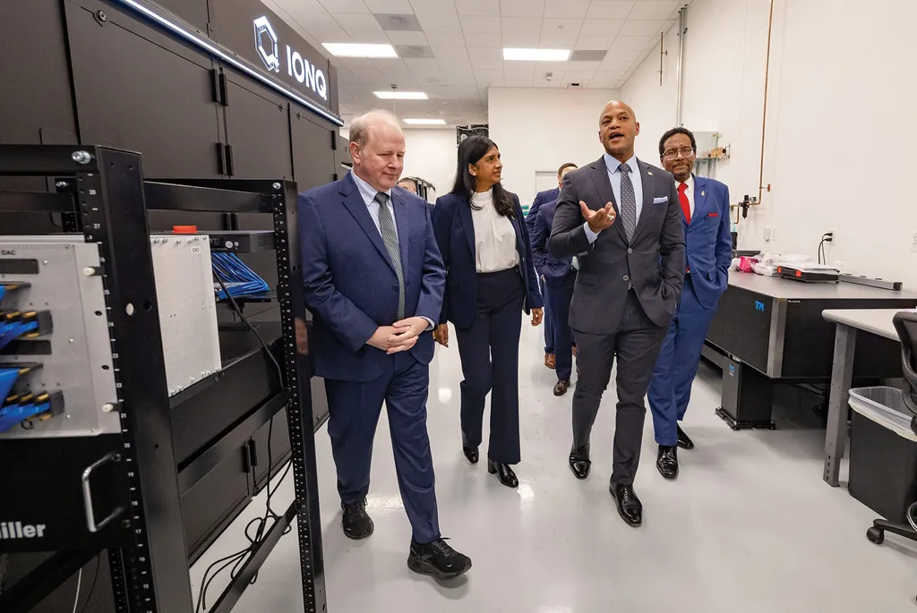 group takes tour of IonQ