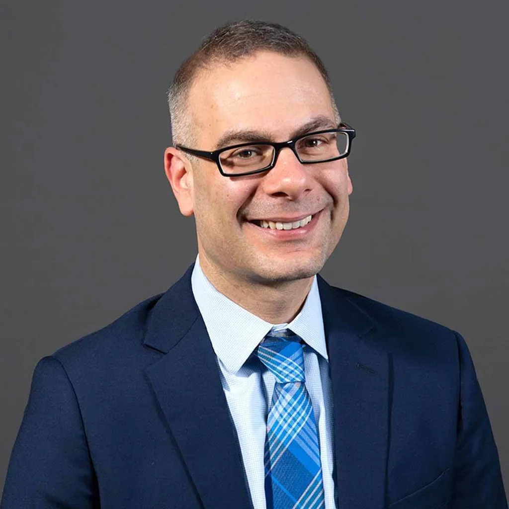 Kenneth Elpus headshot
