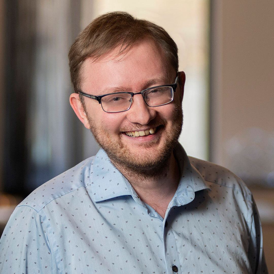 Sasha Philippov headshot