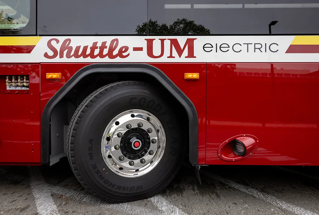 wheel on electric Shuttle-UM bus
