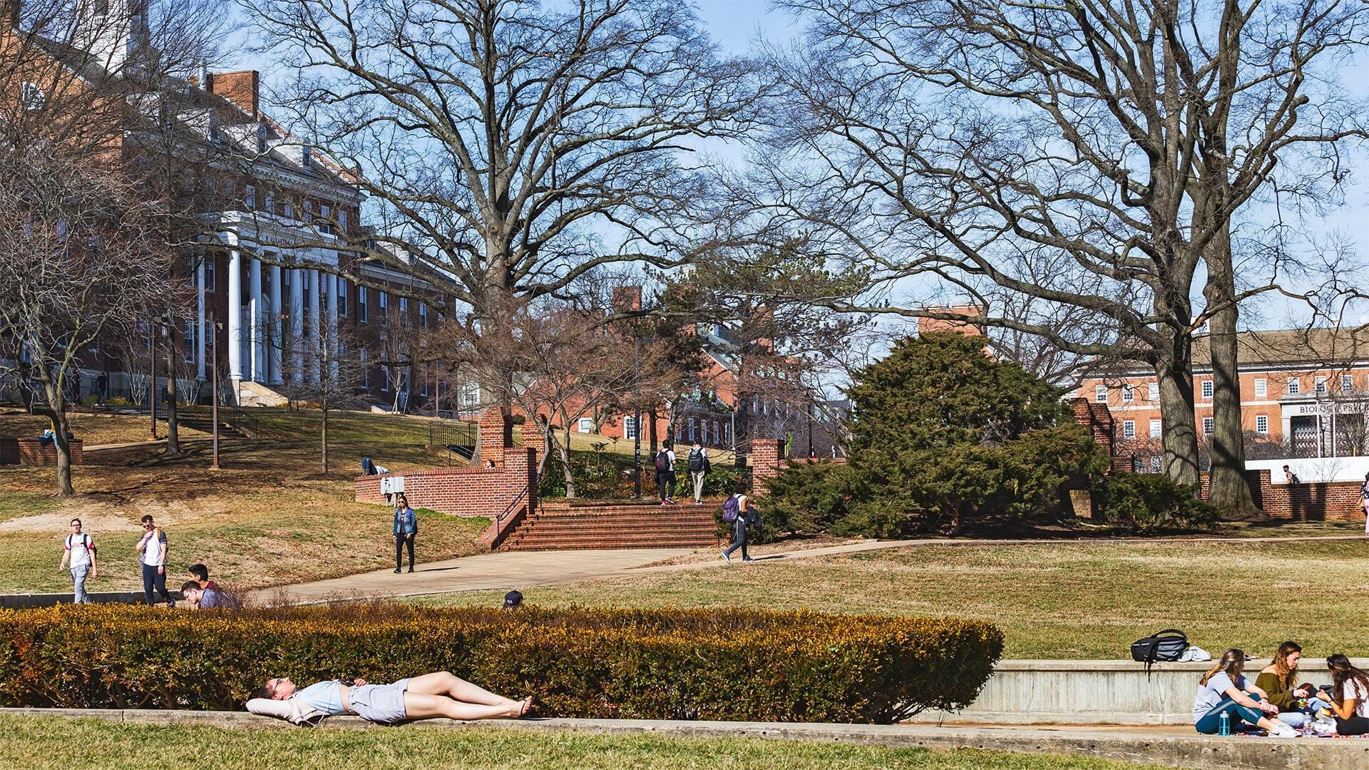 Students Outdoors 02052019 7501 1920x1080 min