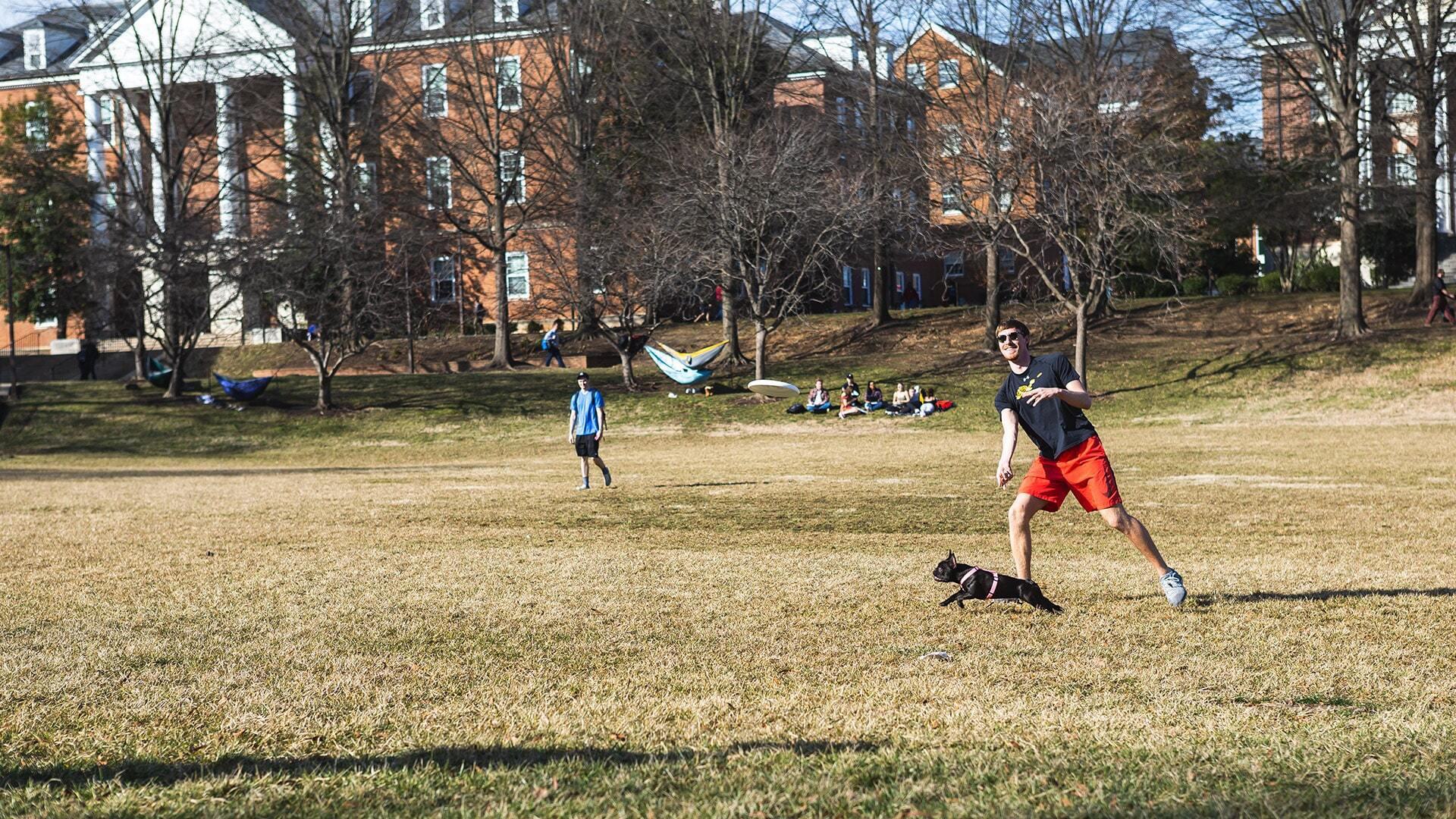 Students Outdoors 02052019 7811 1920x1080 min